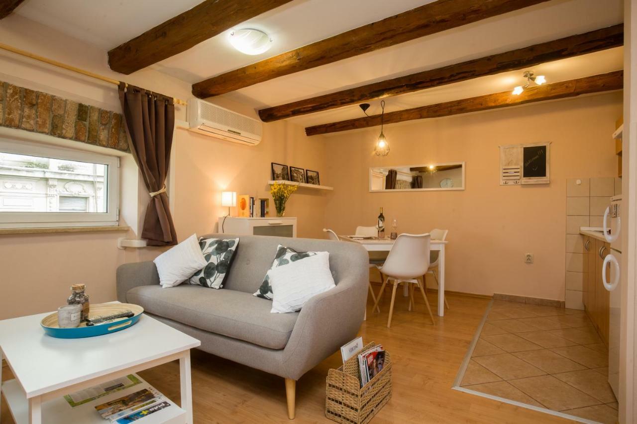Studio Apartments Malu Pula Exteriér fotografie