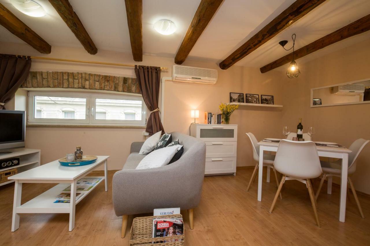 Studio Apartments Malu Pula Exteriér fotografie