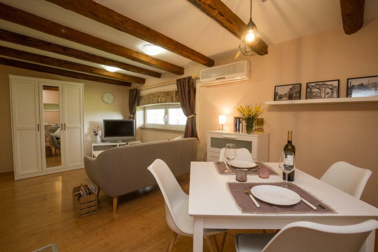 Studio Apartments Malu Pula Exteriér fotografie